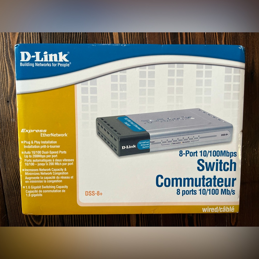 D-LINK • wired 8-port switch communicator • DSS-8+ • network